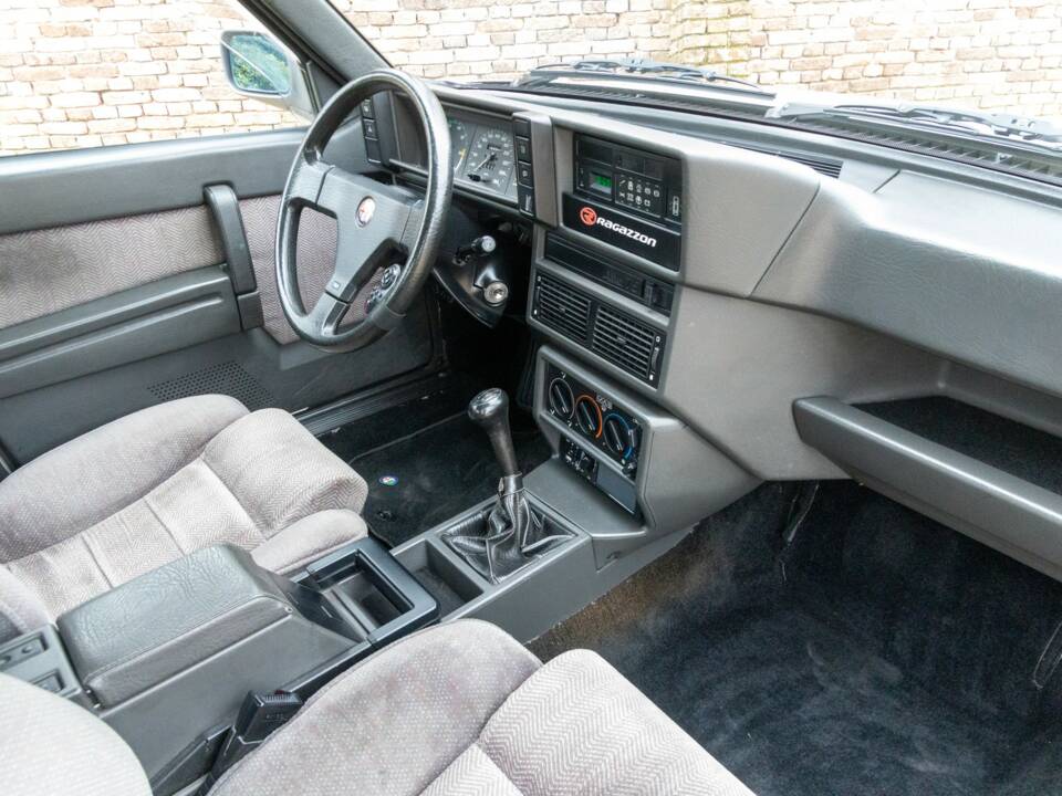 Afbeelding 16/50 van Alfa Romeo 75 2.0 Twin Spark (1988)