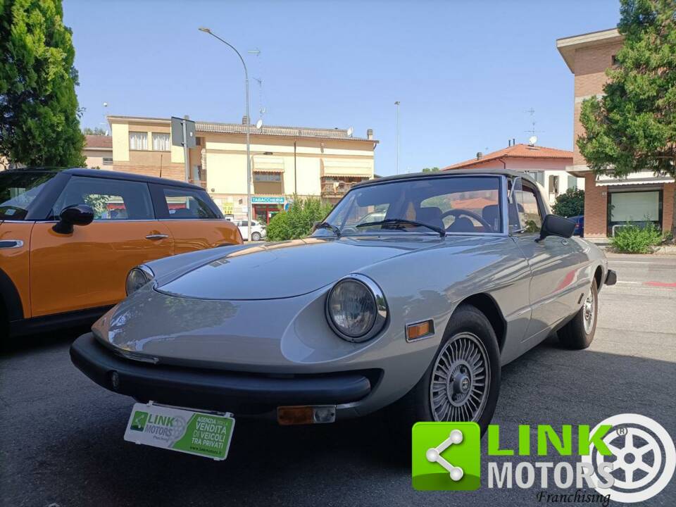 Immagine 8/10 di Alfa Romeo Spider Veloce 2000 (1981)