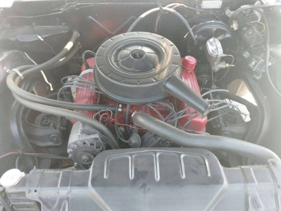 Image 11/23 of Buick Le Sabre Coupe (1966)