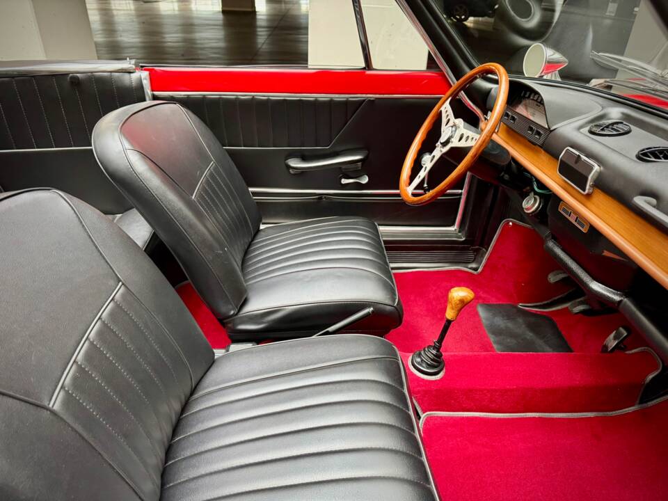 Imagen 14/21 de FIAT 850 Spider (1968)