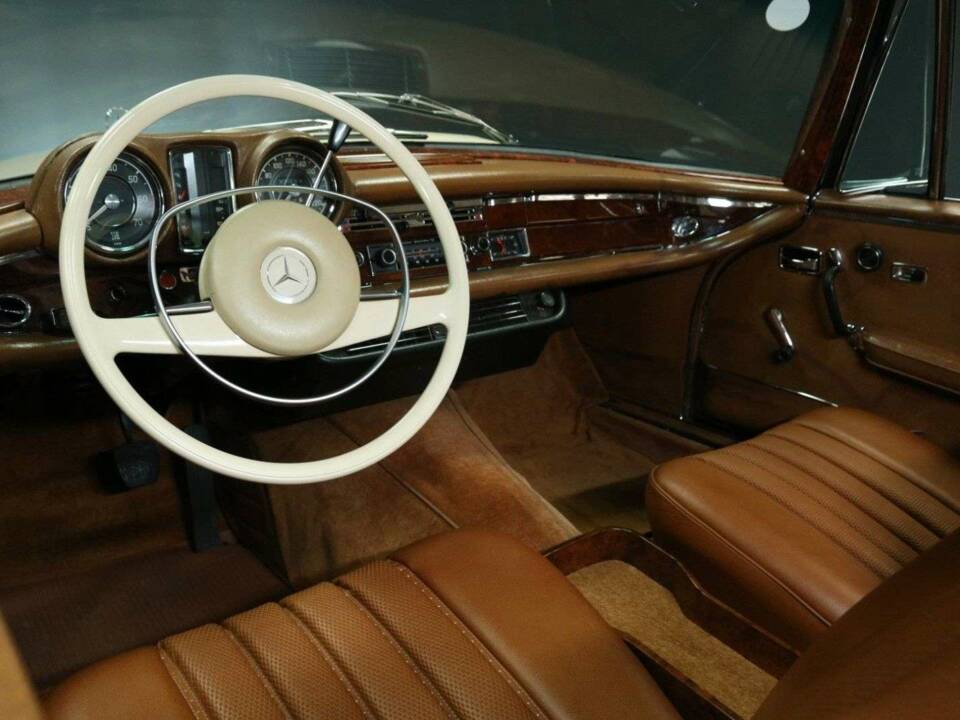 Afbeelding 15/50 van Mercedes-Benz 280 SE (1969)