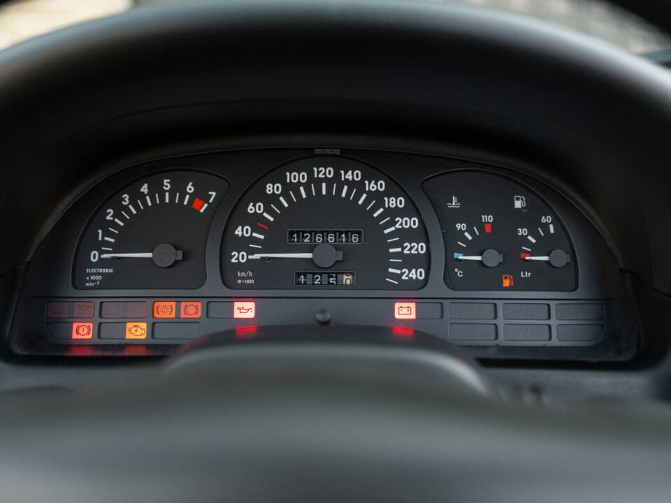 Image 50/50 de Opel Calibra 2,0 Piecha (1993)