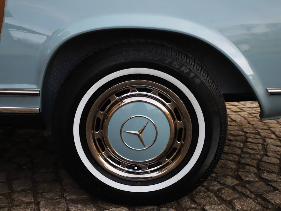 Afbeelding 25/40 van Mercedes-Benz 280 SL (1970)