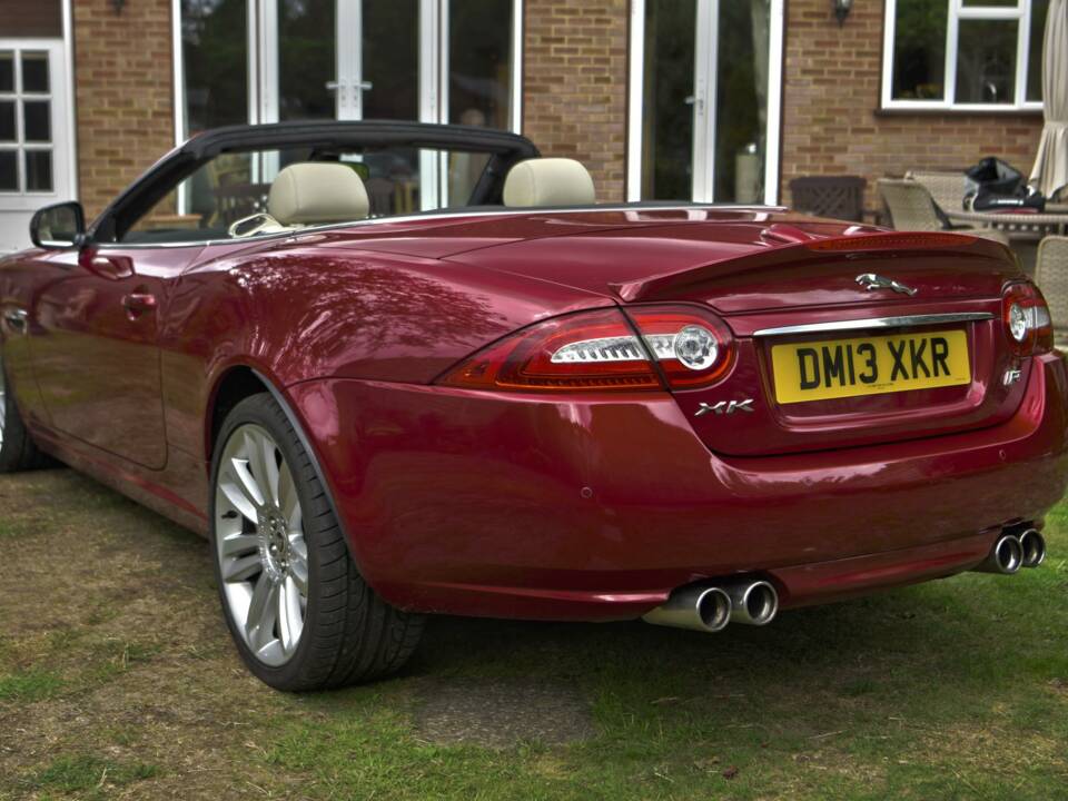 Image 14/50 of Jaguar XKR (2013)