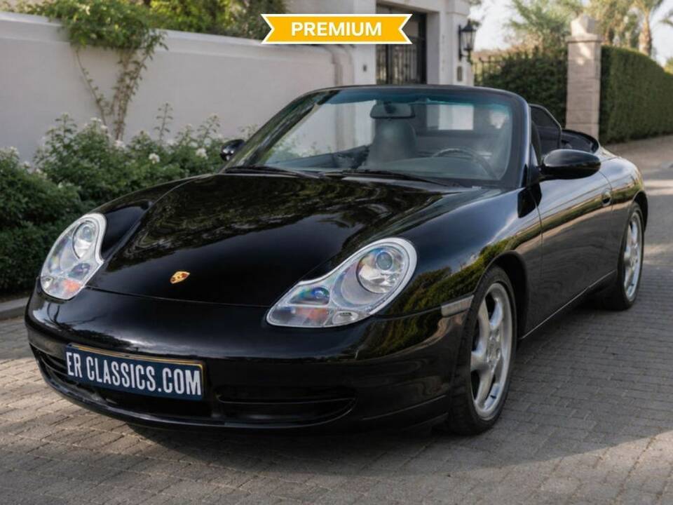 Image 1/8 de Porsche 911 Carrera (2001)