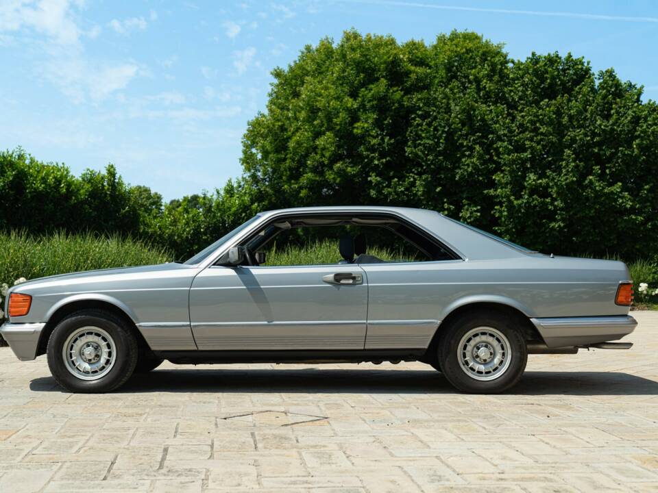 Image 4/50 of Mercedes-Benz 380 SEC (1982)