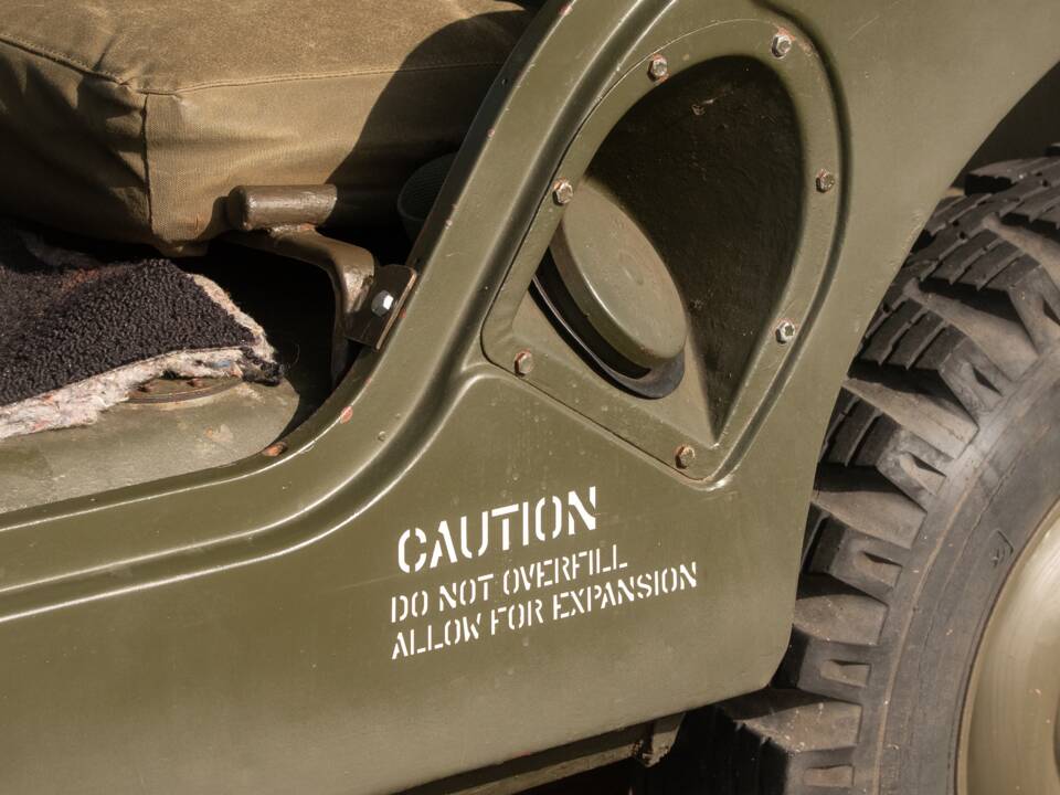 Bild 15/50 von Willys-Overland MC / M-38 (1961)