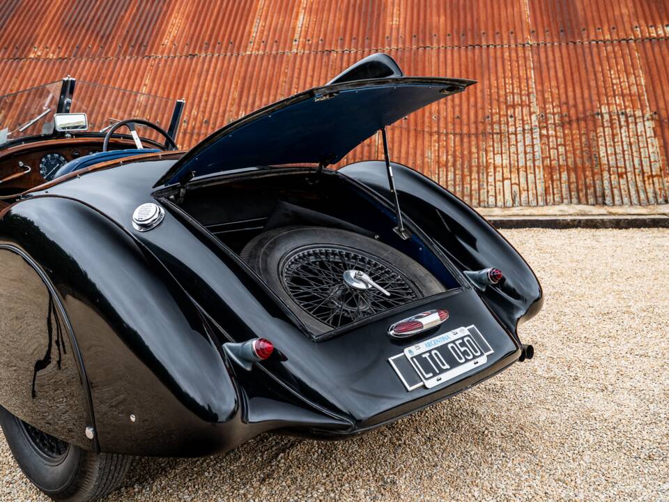 Image 32/39 of Delahaye 135M Guillore (1937)