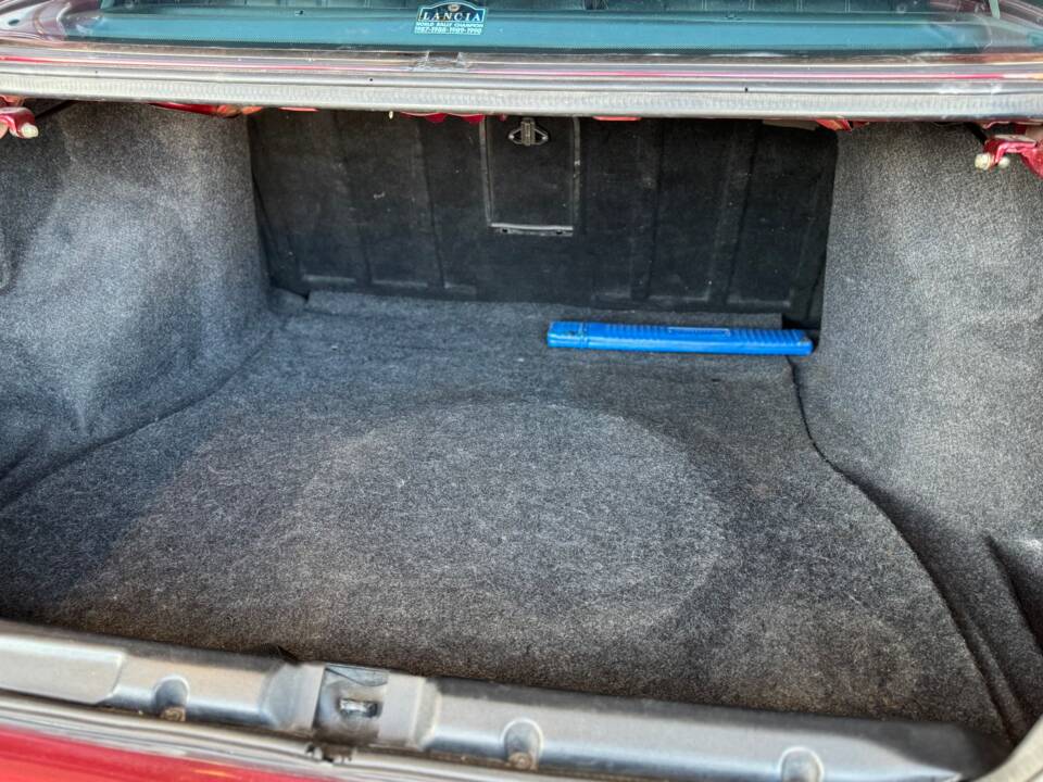 Bild 19/55 von Lancia Thema 8.32 (1991)