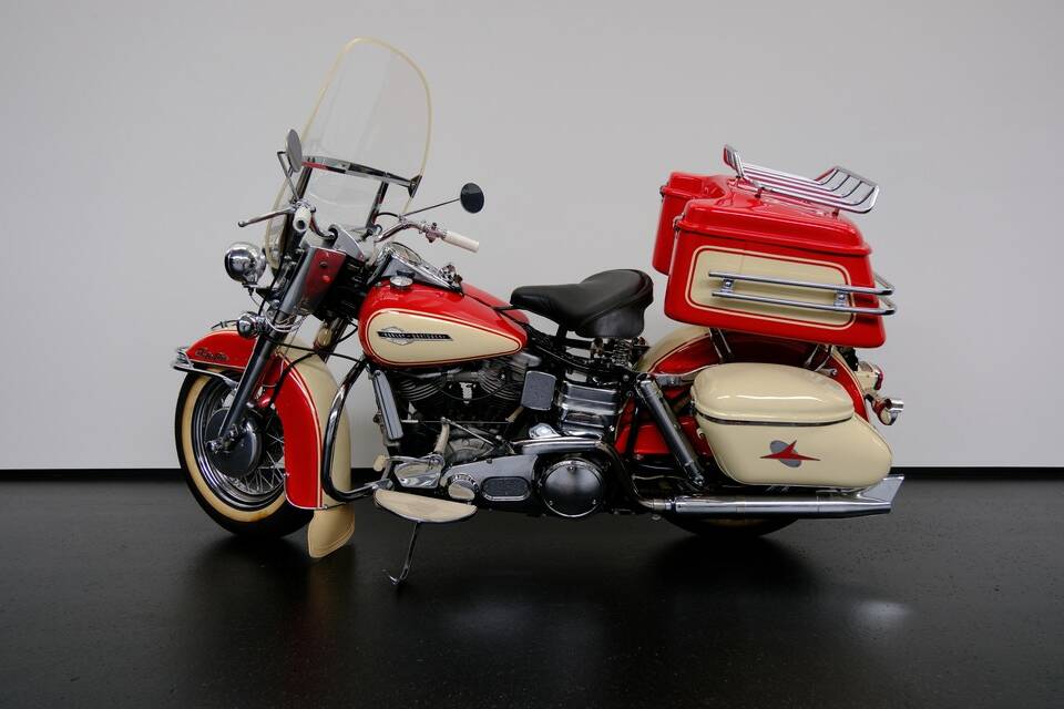 Image 43/75 of Harley-Davidson FL Panhead (1965)