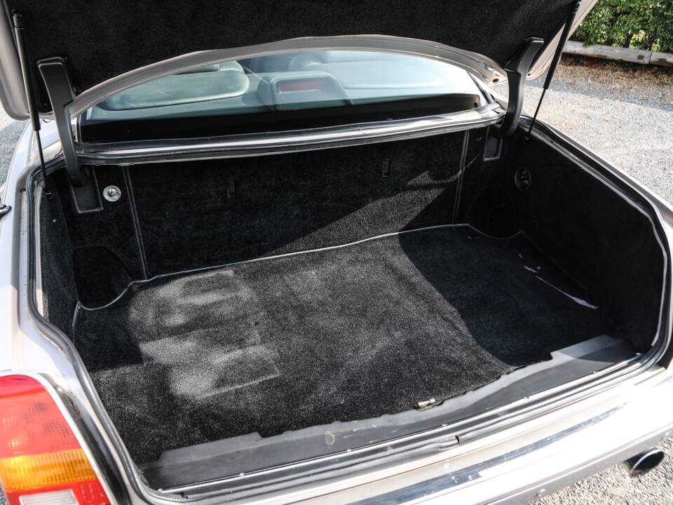 Image 31/49 de Bentley Continental R (2003)