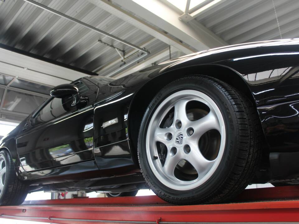 Afbeelding 11/50 van Porsche 928 GTS (1994)