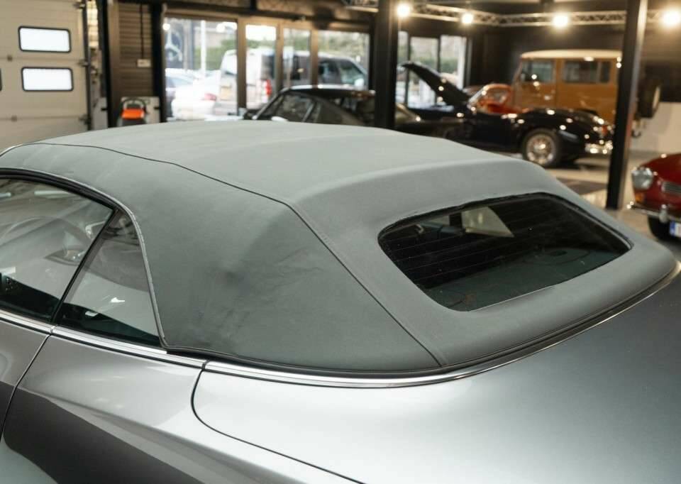 Image 46/46 of Jaguar XKR (2008)