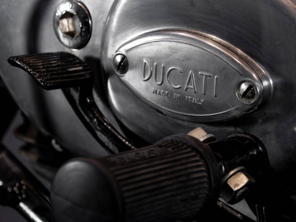 Afbeelding 36/50 van Ducati DUMMY (1972)