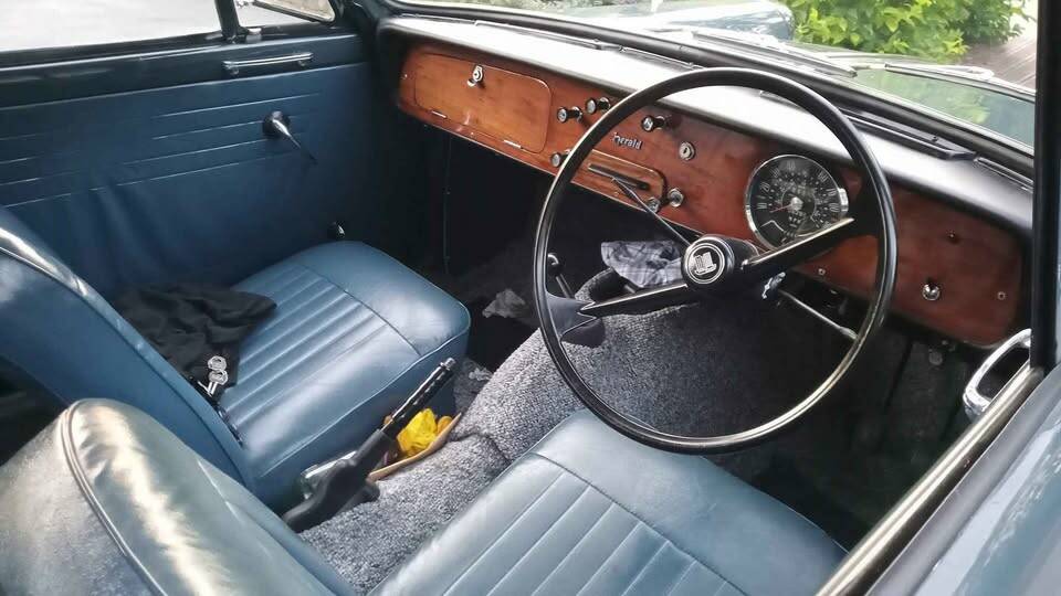 Image 61/93 of Triumph Herald 1200 (1964)