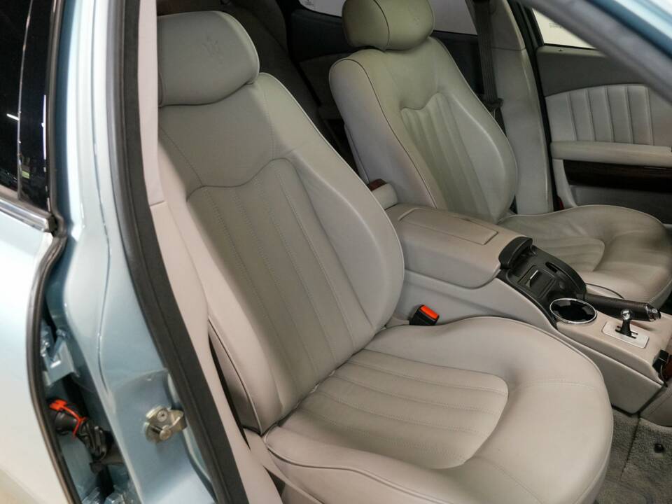 Bild 16/38 von Maserati Quattroporte 4.2 (2005)