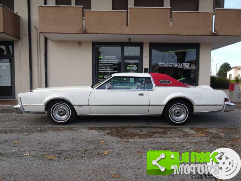 Image 2/10 of Lincoln Continental Mark IV (1976)