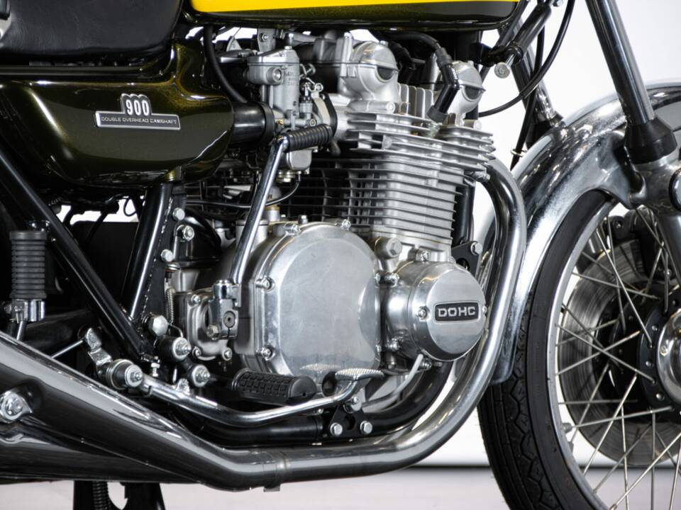 Image 40/50 of Kawasaki 900 Z1 (1974)