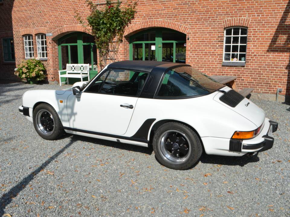 Bild 3/15 von Porsche 911 Carrera 3.2 (1986)
