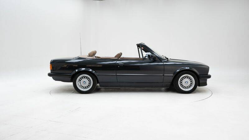 Image 6/15 of BMW 320i (1990)