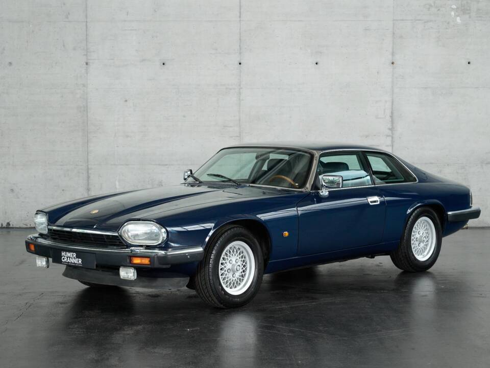 Image 2/50 of Jaguar XJS 5.3 V12 (1993)