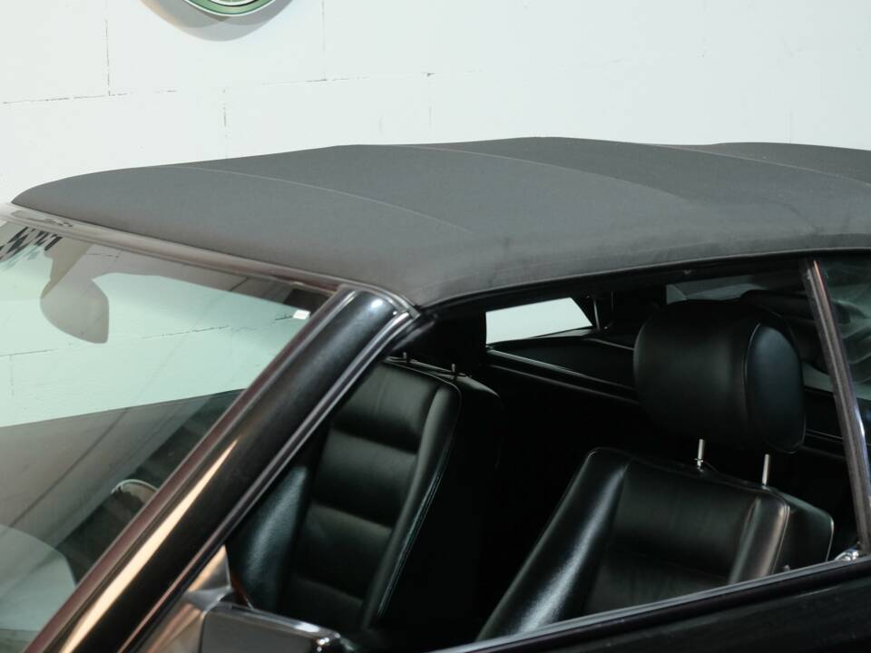 Image 19/30 de Mercedes-Benz E 220 (1995)