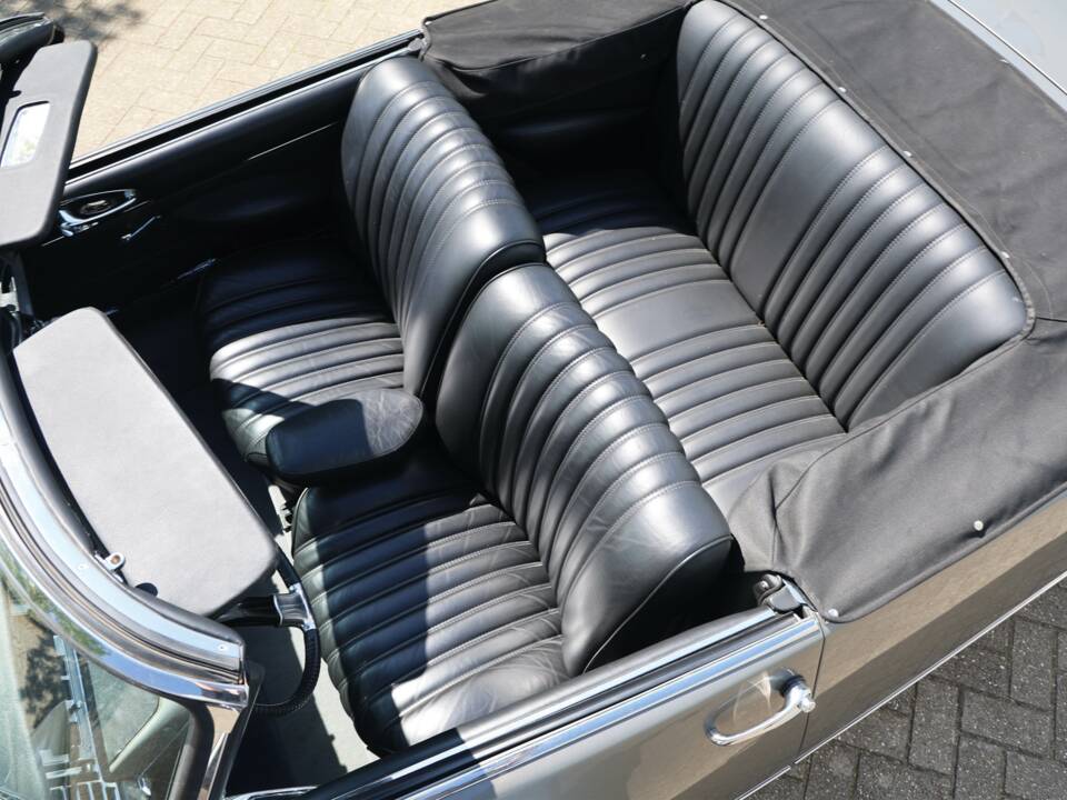 Bild 34/39 von Citroën DS 21 Chapron (1966)