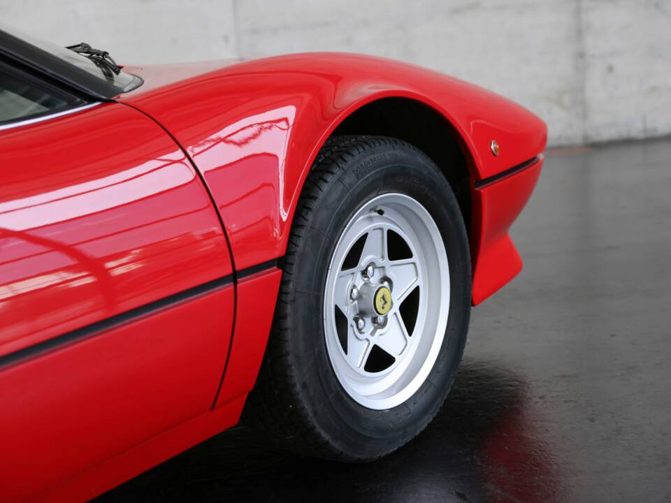 Image 23/50 of Ferrari 308 GTSi (1982)