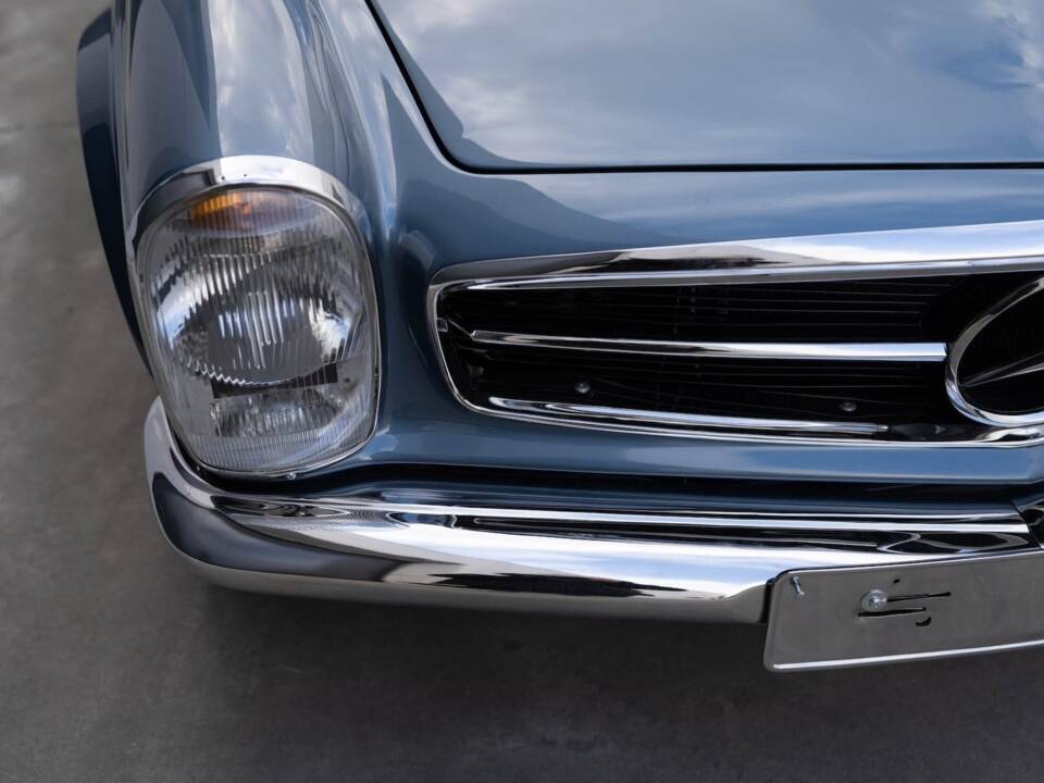 Immagine 32/93 di Mercedes-Benz 230 SL (1965)