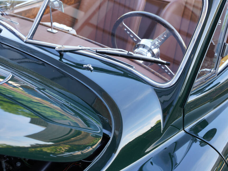 Bild 36/50 von Jaguar XK 120 SE DHC (1953)