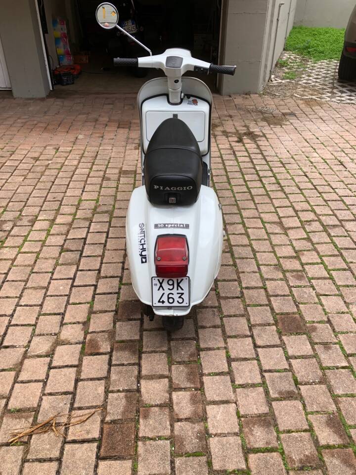 Imagen 3/4 de Piaggio Vespa 50 N Special (1981)