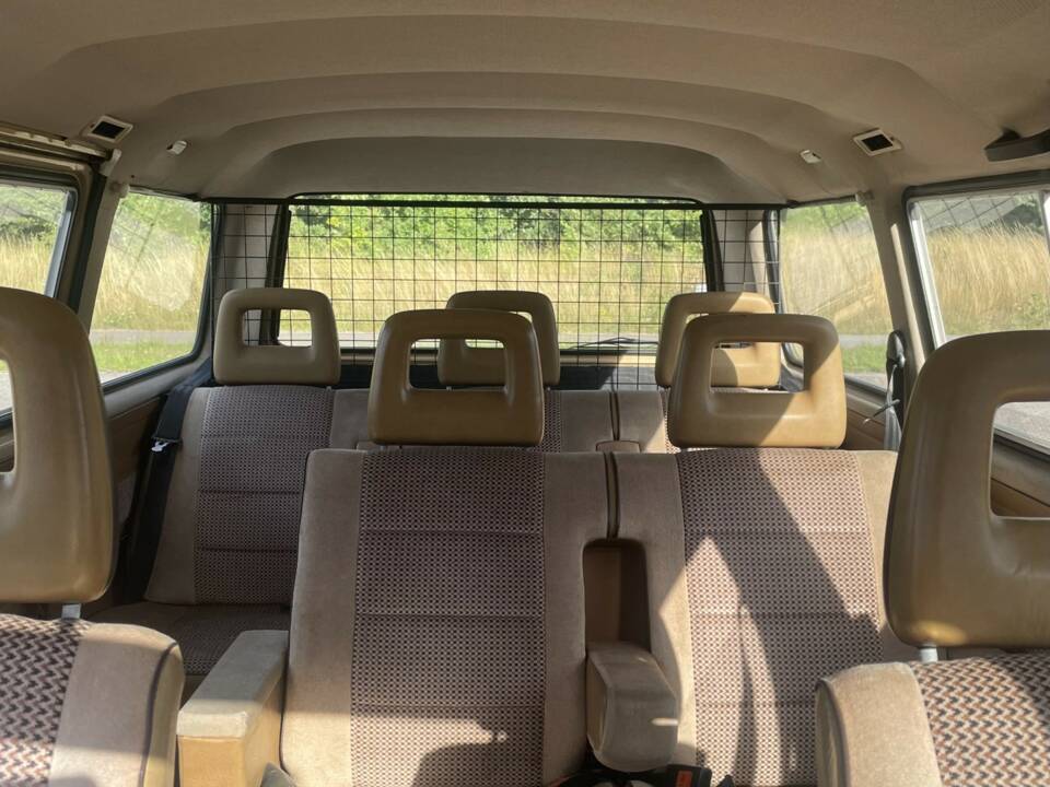 Bild 11/16 von Volkswagen T3 Caravelle GL 1.9 (1982)