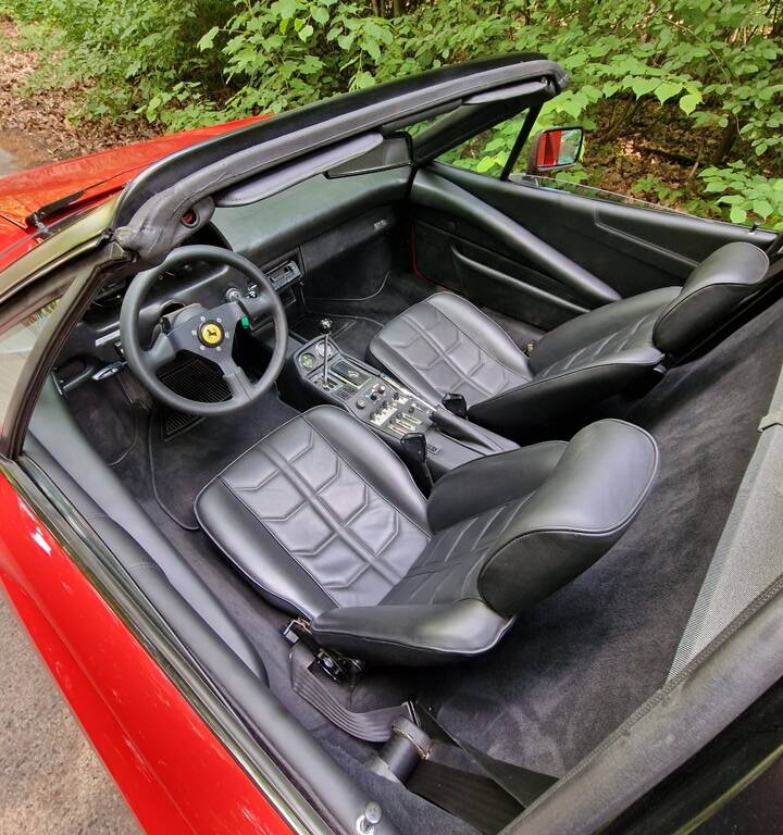 Image 13/82 of Ferrari 308 GTS Quattrovalvole (1983)