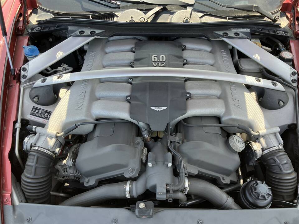 Bild 56/60 von Aston Martin DB 9 Volante (2007)