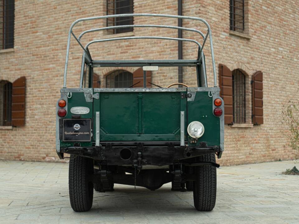 Bild 8/50 von Land Rover 88 (1978)
