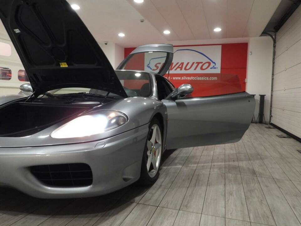 Image 11/15 of Ferrari 360 Modena (2000)