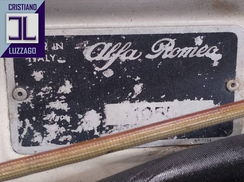 Bild 49/52 von Alfa Romeo 1750 Spider (1969)