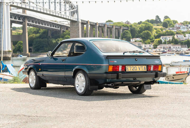 Image 4/46 de Ford Capri III 280 Brooklands (1987)