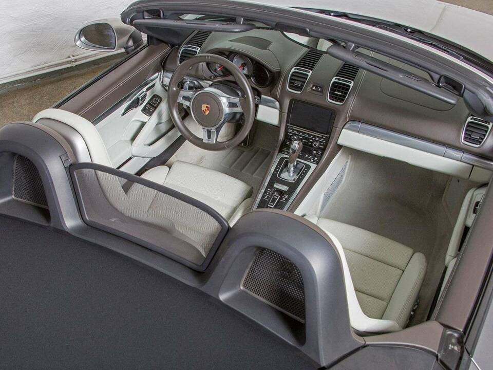 Image 21/32 of Porsche Boxster S (2012)