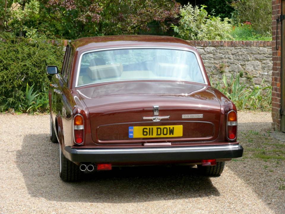 Immagine 3/13 di Rolls-Royce Silver Shadow II (1980)