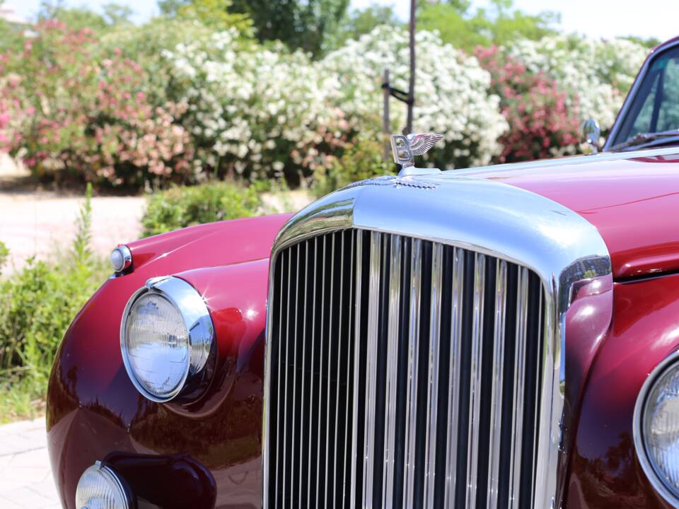 Image 13/81 of Bentley S 1 (1959)