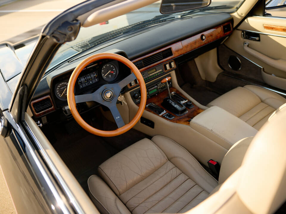 Imagen 37/37 de Jaguar XJ-S Convertible (1989)