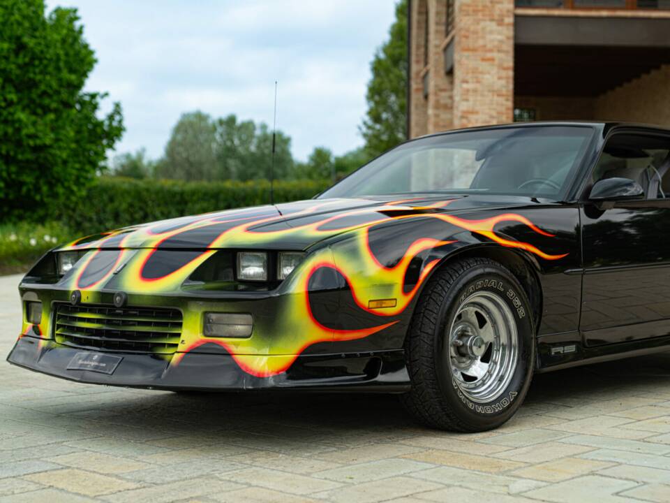 Bild 12/50 von Chevrolet Camaro Z28 (1992)