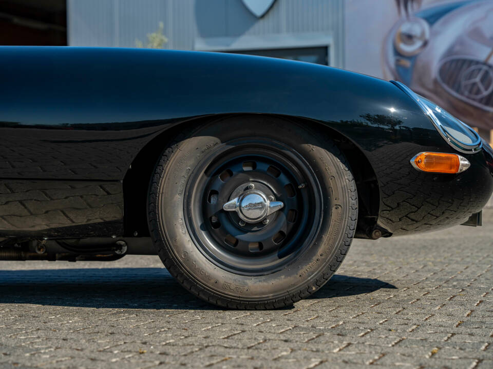 Image 14/29 de Jaguar Type E 3.8 (1961)