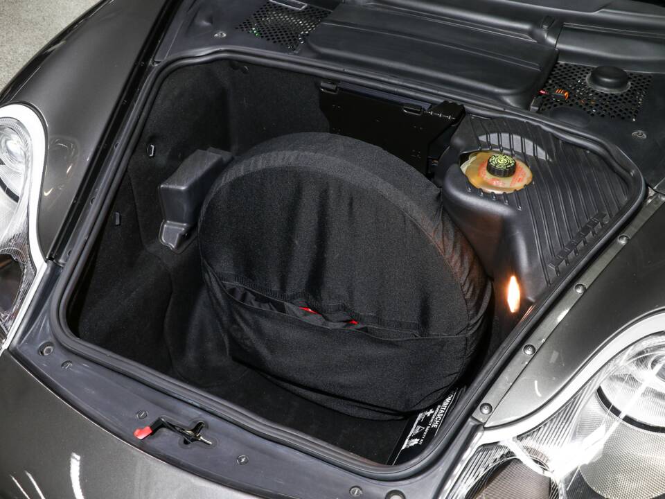 Image 14/23 of Porsche Boxster S (2001)
