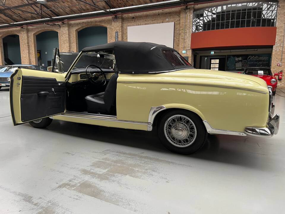 Bild 15/31 von Peugeot 403 Cabriolet (1957)