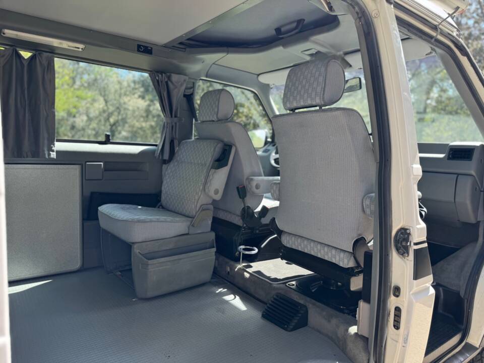 Immagine 22/36 di Volkswagen T4 Multivan 2.5 Syncro (1994)