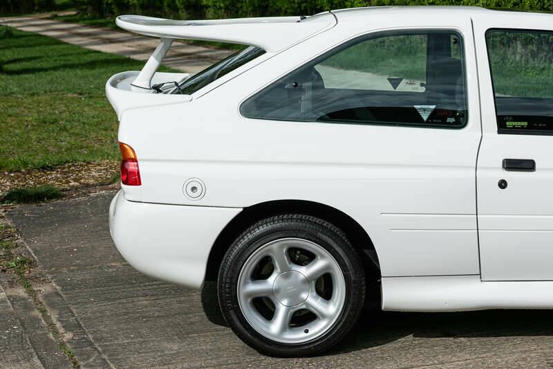 Bild 31/39 von Ford Escort RS Cosworth (1992)