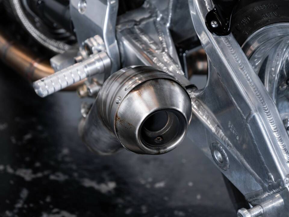 Bild 14/50 von Moto Guzzi DUMMY (1998)