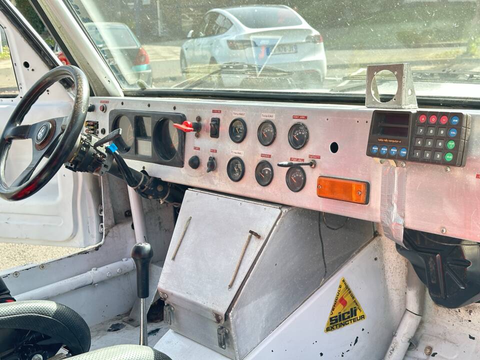 Image 9/9 de Mitsubishi Pajero TD (1985)